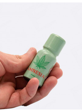 Amnesia Poppers 15 ml im hand