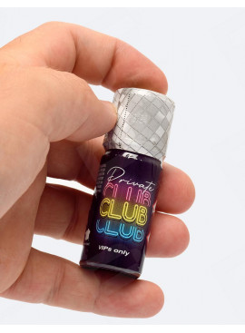 Private Club 10 ml im hand