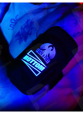 Darklands Fuck Bag TAG Bottom beispiel mit arm